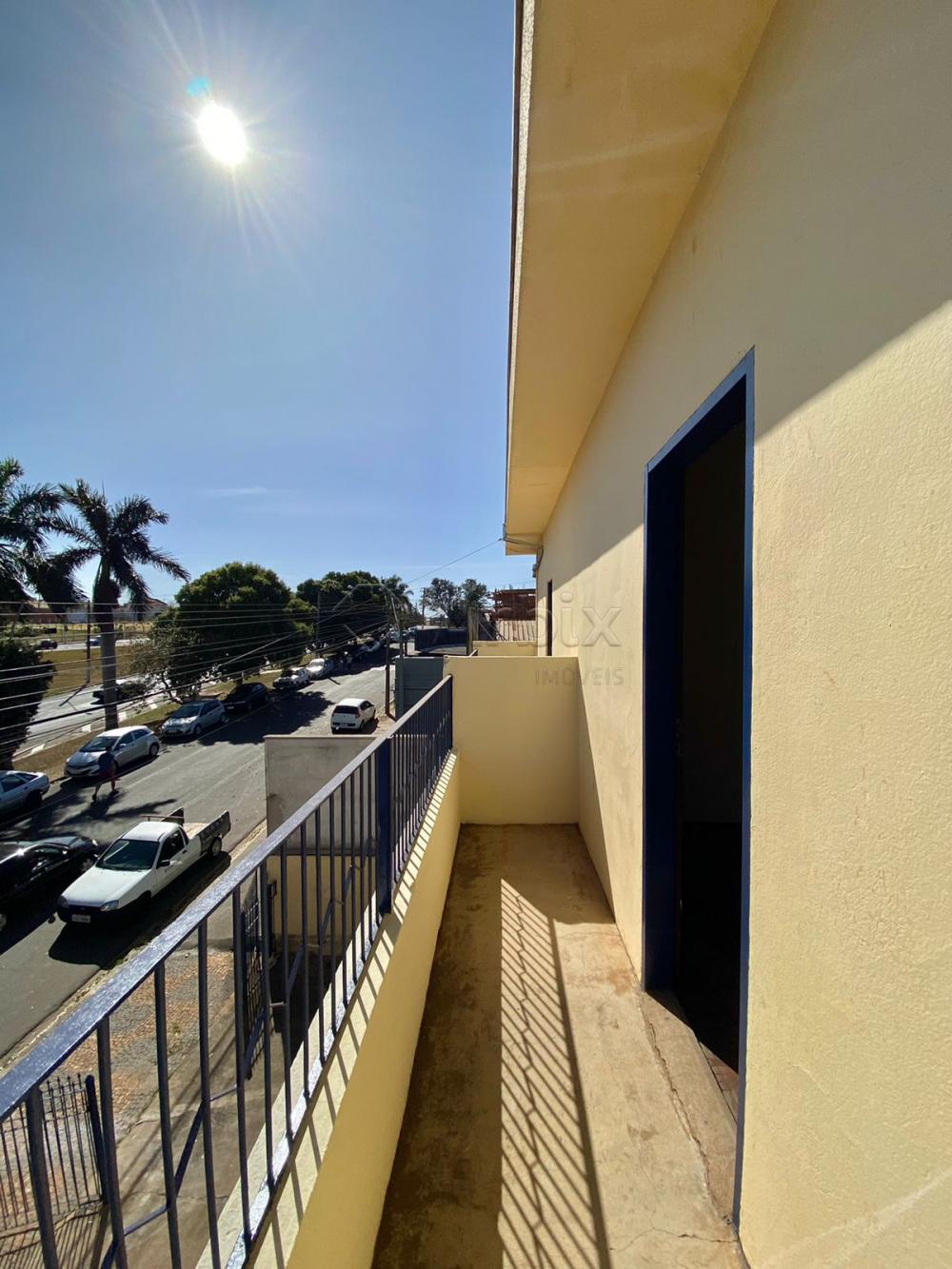 Alugar Casa / Residencial em Santa B&aacute;rbara D`Oeste R$ 1.500,00 - Foto 1